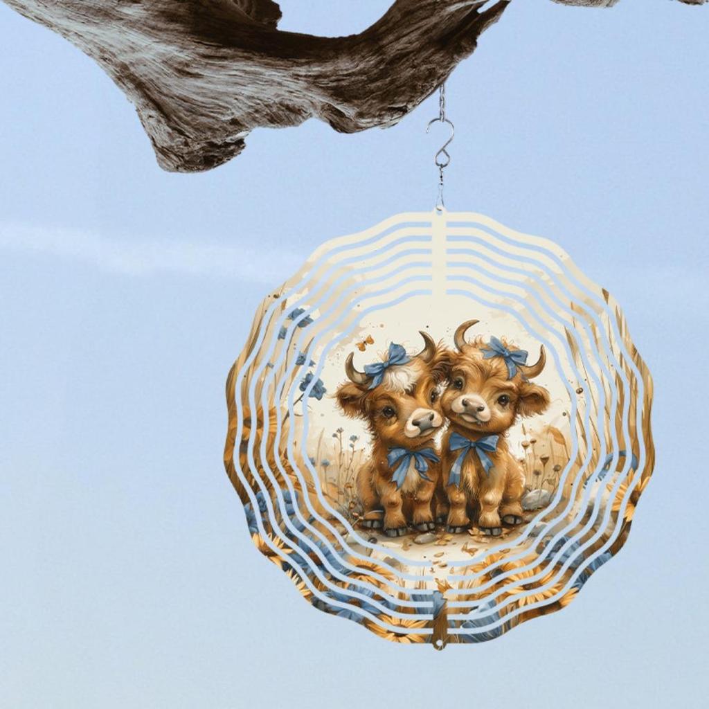 Charming 2D Highland Cow Wind Spinner - Metal, Battery-Free, Versatile Indoor/Outdoor Decor for All Seasons & Holidays