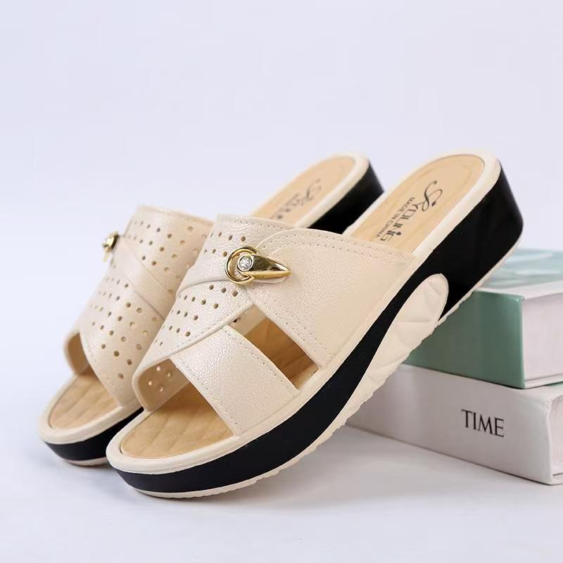 Women's Summer New Open Toe Flat Sole Slippers Thick Sole Non Slip Lightweight Home Slippers Outdoor Waterproof Slippers Sandals