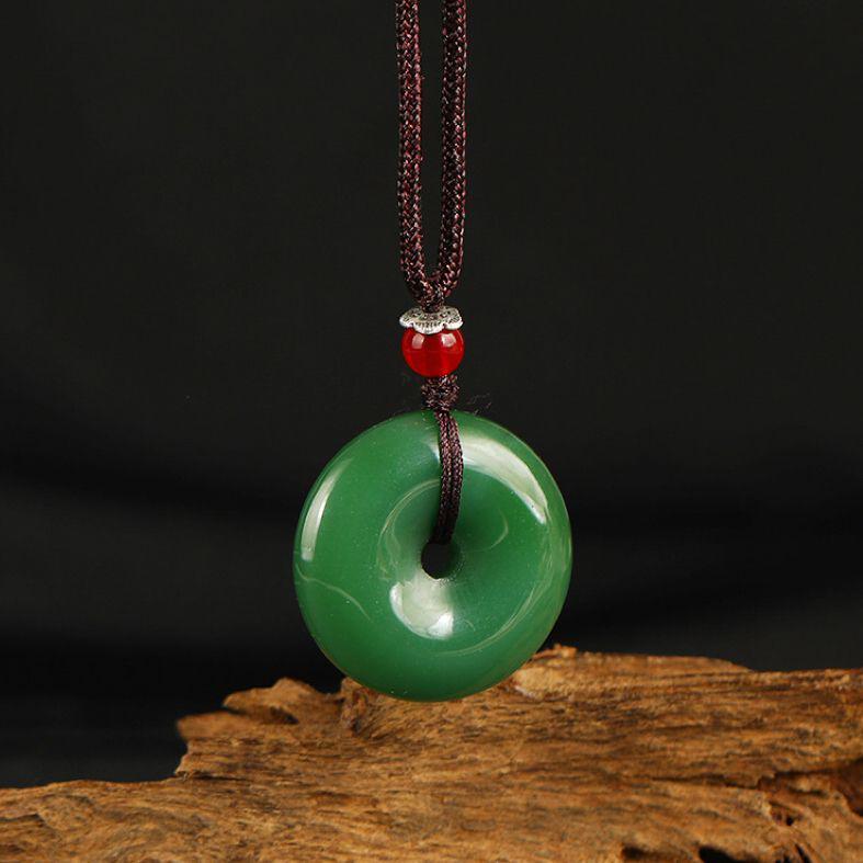 Collier Pendentif Boucle de Sécurité en Jade de Verre Paisible Cadeau pour Hommes et Femmes