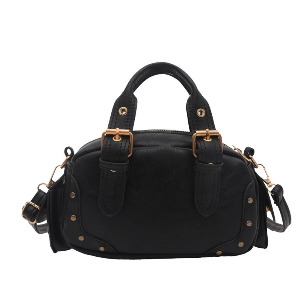 Pu Leather Retro Rivet Shoulder Bag Spicy Girl Locomotive Pack Punk Armpit Bag Shopping чёрный