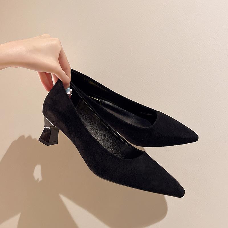 

Fashion 2025 Women Sexy High Heels Burgundy Nude Pumps Stripper Stiletto Heels Glossy Leather Wedding Bridal Quality Red Shoes Size 42 42 чёрный