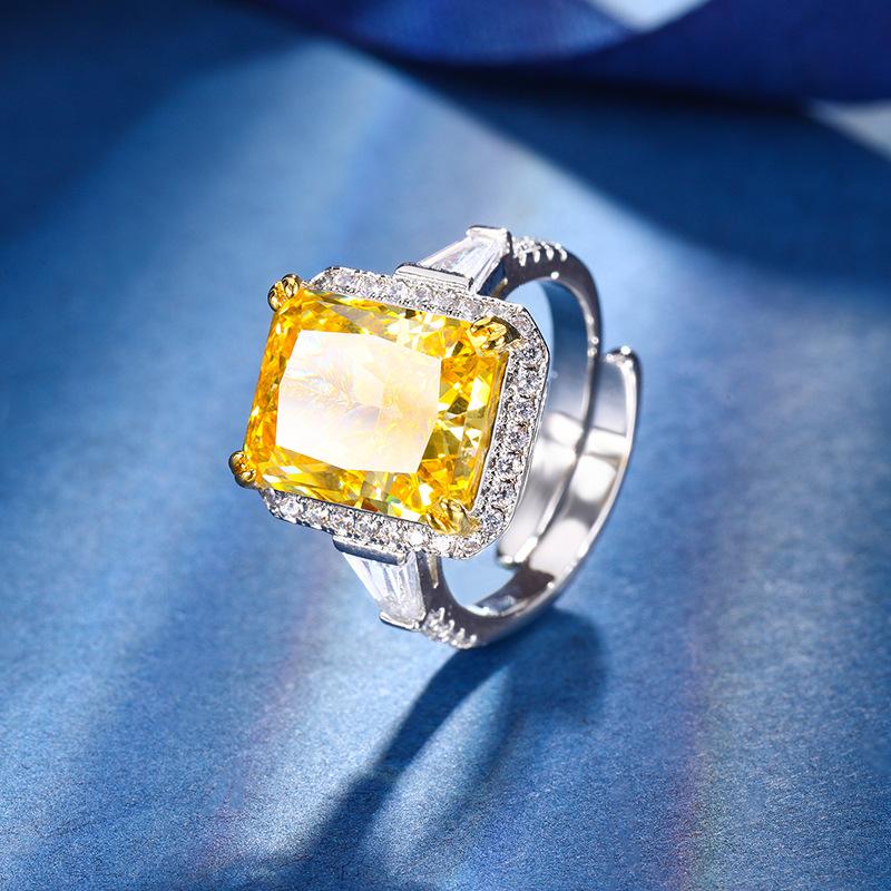 

Autumn And Winter Jewelry Copper Bottom Gold-Plated Ice Flower Cut High Carbon Diamond Copper Inlaid Square Diamond Ring Women 10 * 12