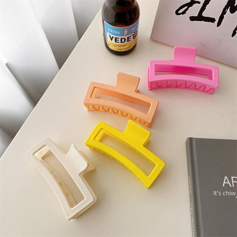 13cm Adorable Oversized Matte Hair Clip For Women In Soft And Shades Bold