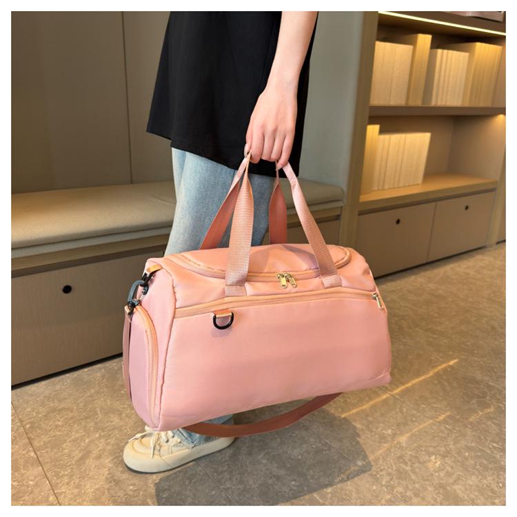 Stylish Large-Capacity Waterproof Gym & Travel Crossbody Bag with Wet/Dry Compartments