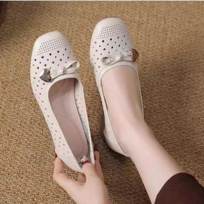 Autumn New Single Shoes Children's Medium Women's Shoes Soft-soled Leather Shoes Hollow Breathable Hole Shoes Single Shoes Women