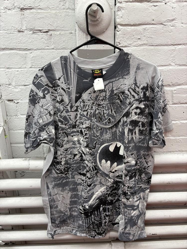 

Batman Shirt Mens Medium Gray Black Comic All Over Print DC Comics Superhero Tee Unisex T-Shirt M