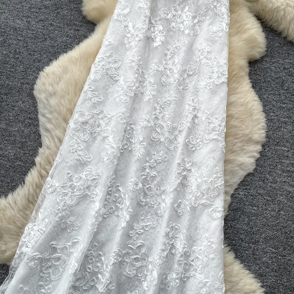 Summer White Lace Halter-Neck Dress for Women Sexy Sleeveless Floral Embroidered A-Line Maxi Dress