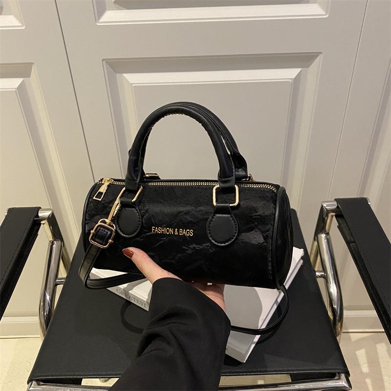 Shoulder bag women's pillow bag niche new retro fashion casual women's messenger handbag portable