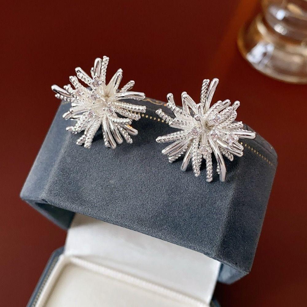 Exquisite Metal Stud Earrings Zircon Geometric Flower Earrings Fireworks Shape Earrings  Gift