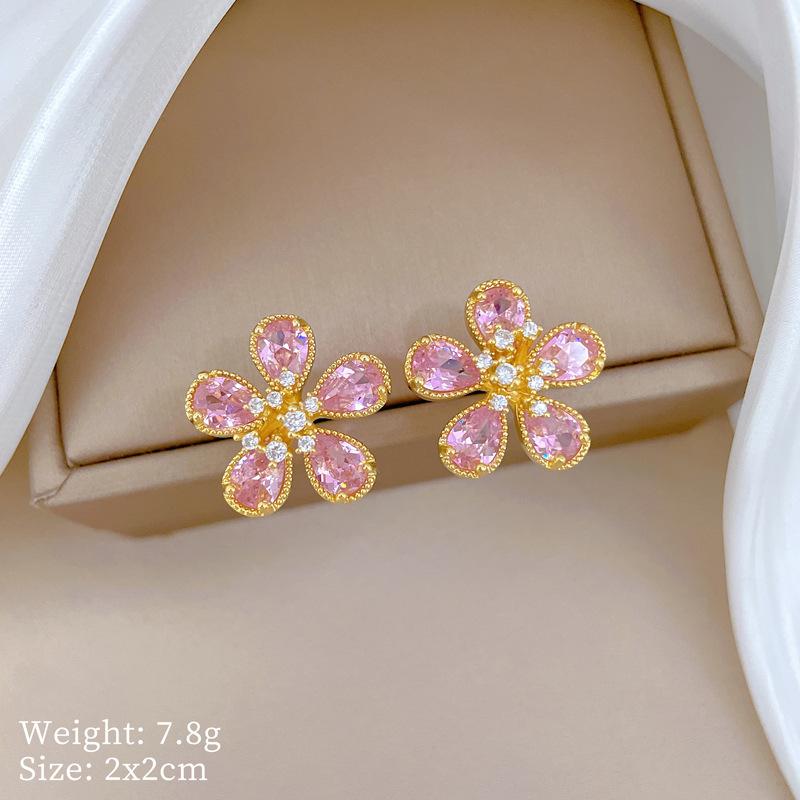 Necklace Earrings Set Light Luxury Full Of Diamonds Pink Five-Leaf Flower Personality Temperament Banquet Earrings Item Group