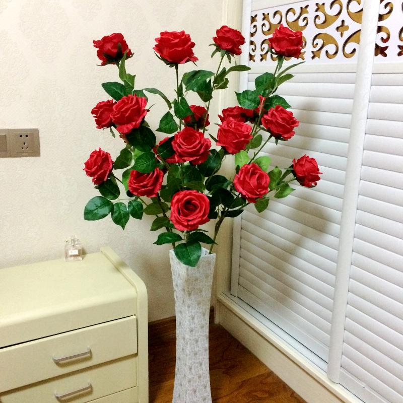 Künstlicher Hochzweig-Lilienstrauß: Seiden- & PU-Tulpen für Wohnzimmer-Bodendekoration