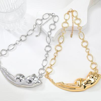 Frühlingshafte europäische und amerikanische Statement-Legierungskette – Sexy, stilvolle Metallaccessoires für Frauen