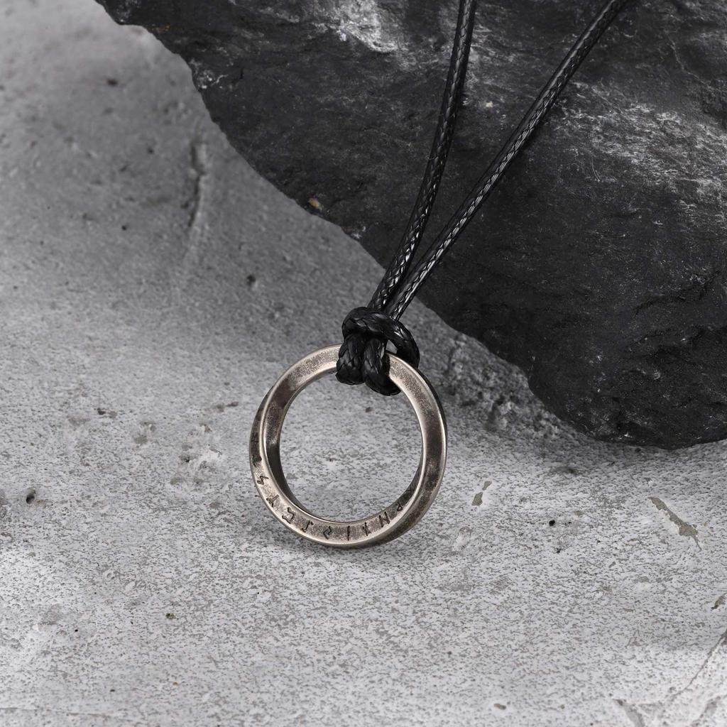 New Stylish Norse Viking Necklaces for Men,Waterproof Stainless Steel Mobius Round Pendant Collar,Gifts for Him Jewelry
