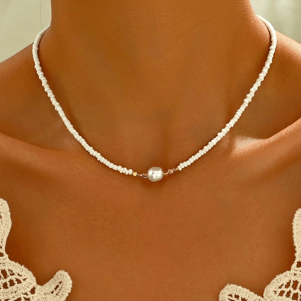 Bohemian Necklace, Bohemian Style Vacation-Inspired Pearls Beaded Necklace, Suitable for Mother's Day and Casual Attire