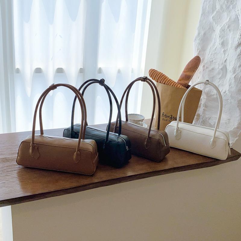 Summer Fashion Women's Texture Armpit Bag 2 New Simple Fashion Messenger Bag Portable Commuter Women's Bag