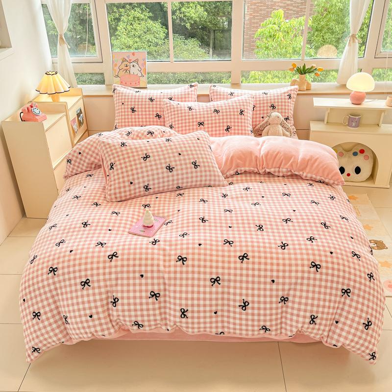 Milk Velvet Cute Printed Bed Sets Thick Autumn and Winter Plush Bedding Set for Single Queen Soft Keep Warm Duvet Cover Kit