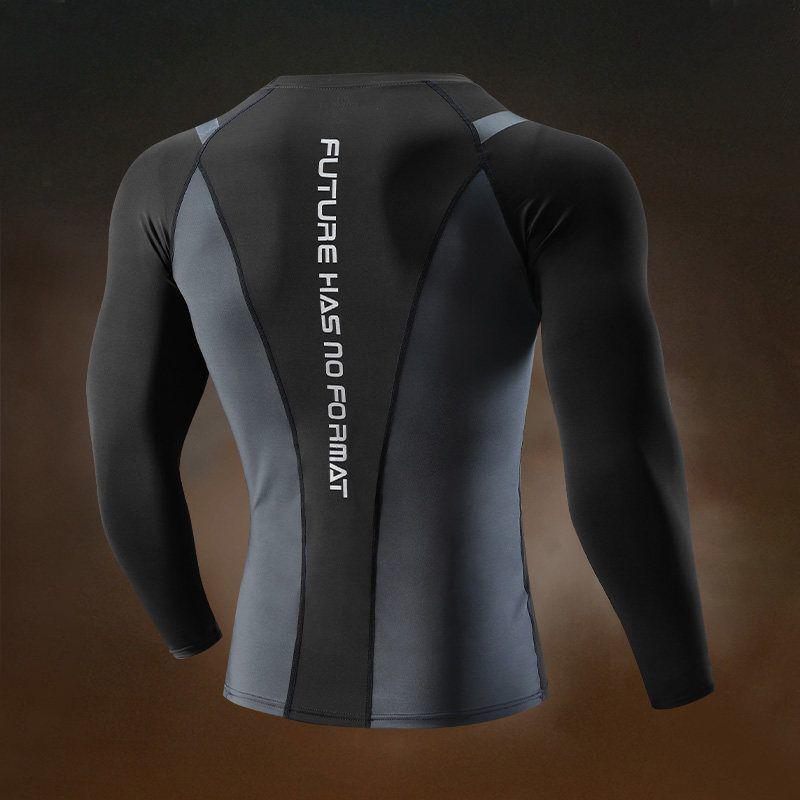 Men's Seamless Fitness Compression Top: Long Sleeve, Quick Dry, Elastic for Muscle Definition.