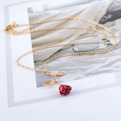 Choker Necklace Rose Flower Leaf Charm Women Necklace Exquisite Design Shiny Lightweight Pendant Necklace