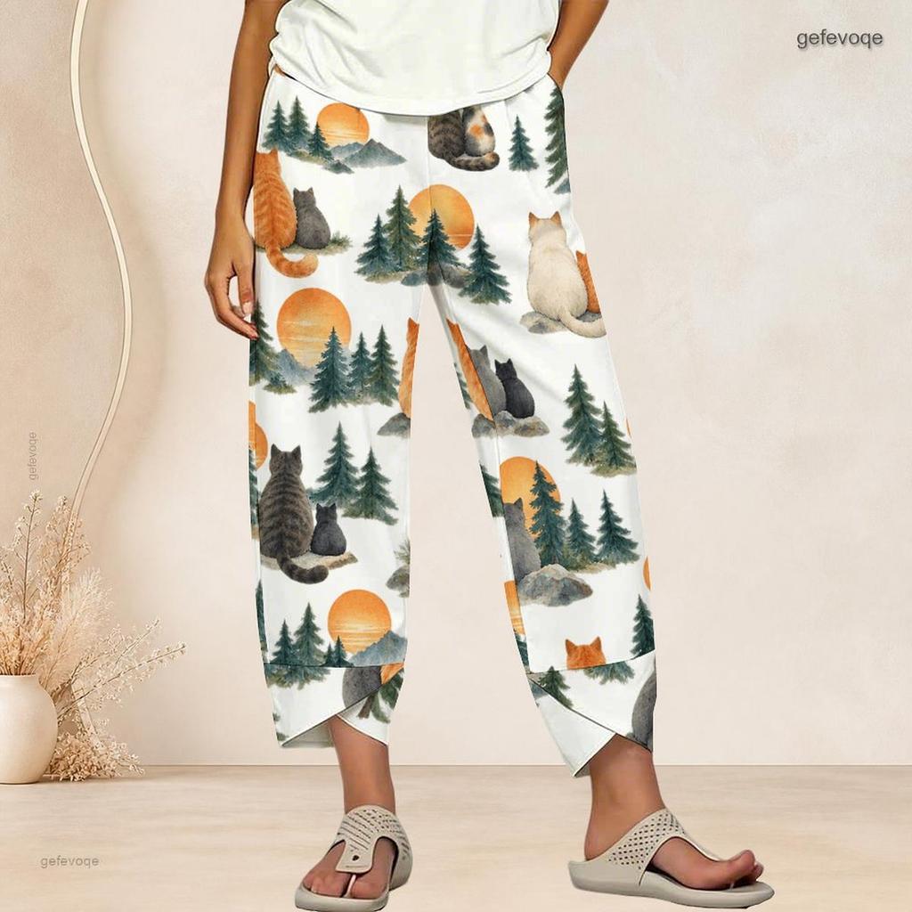 Women Plus Size Loose Deer And Leaf Printed Cross Hem Cropped Pants