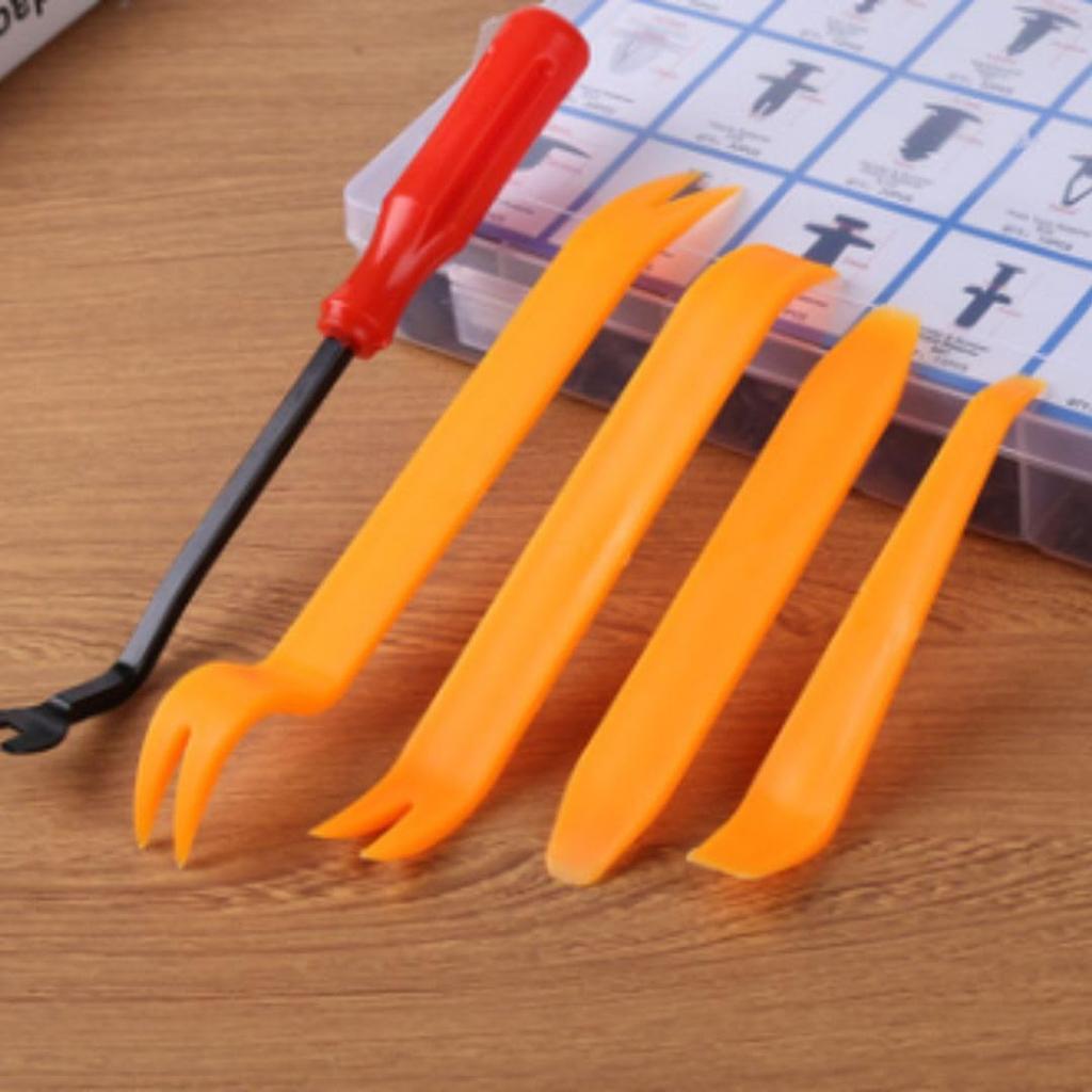 5-piece Set Auto Rivet Panel Removal Clip Clamp Tool Removal Tool Parts (4 Panel Removal + 1 Clip Clamp Tool)