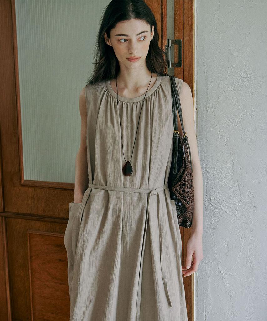 MALOUPE 7107 Crinkle Sleeveless Long Dress (Beige)