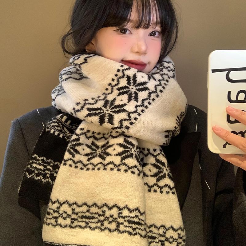 Women's Snowflake Double-Sided Knitted Scarf - Thick, Warm Vintage Shawl for Autumn/Winter In Korean Style
