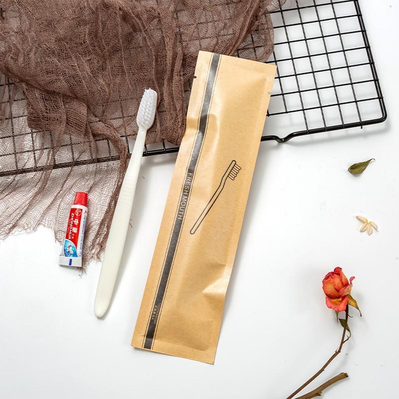 "Special Hotel Toiletries Set: Comb, Disposable Toothbrush with Toothpaste, Soft Bristles, Ideal for Homestays"