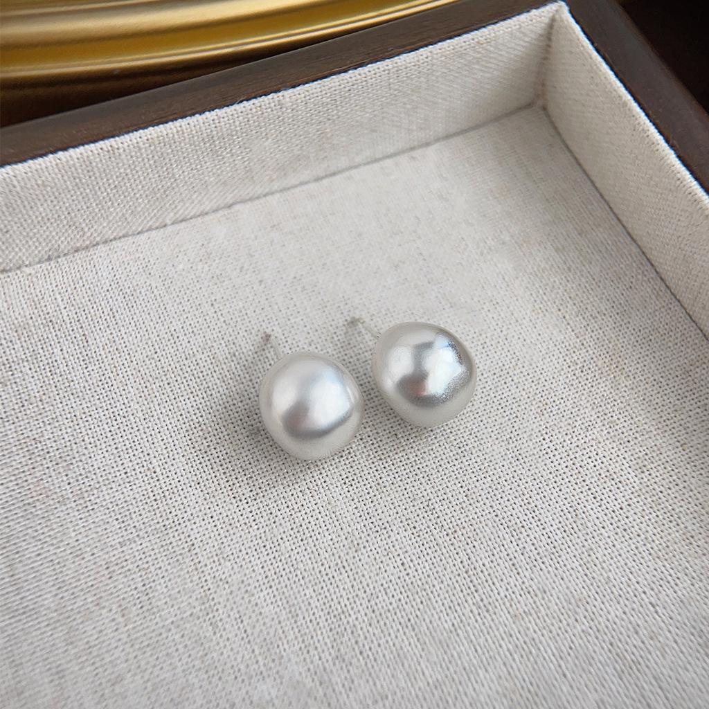 Boucles d'oreilles géométriques vintage en perles pour femmes - Style rétro de Hong Kong, luxe léger, sensation haut de gamme