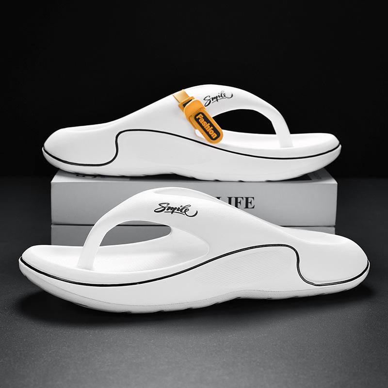 2024 Summer Lightweight Trendy Men's Flip-flops for Outdoor & Beach