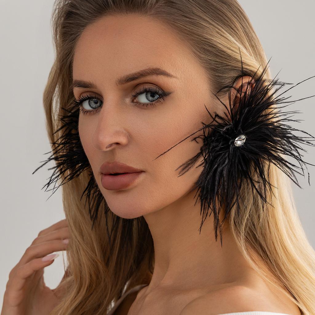 Orecchini perforati alla moda con piume multicolore, Adatti per accessori gioielli da festa di matrimonio fatti a mano retrò da donna