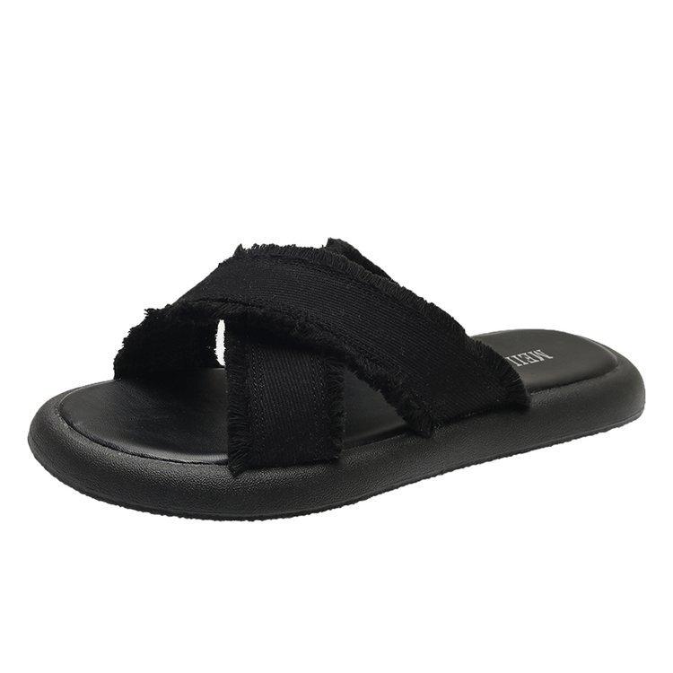 Stepping on shit feeling thick-soled cross slippers women's summer wear 2025 new fashion versatile flat-bottomed casual beach cool slippers