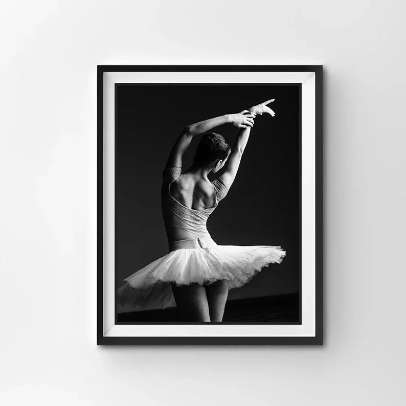 Alb-negru Ballet Girl Balerina Postere și imprimeuri Dansatoare Pânză Pictură Artă de perete Imagine pentru camera de zi decor acasă