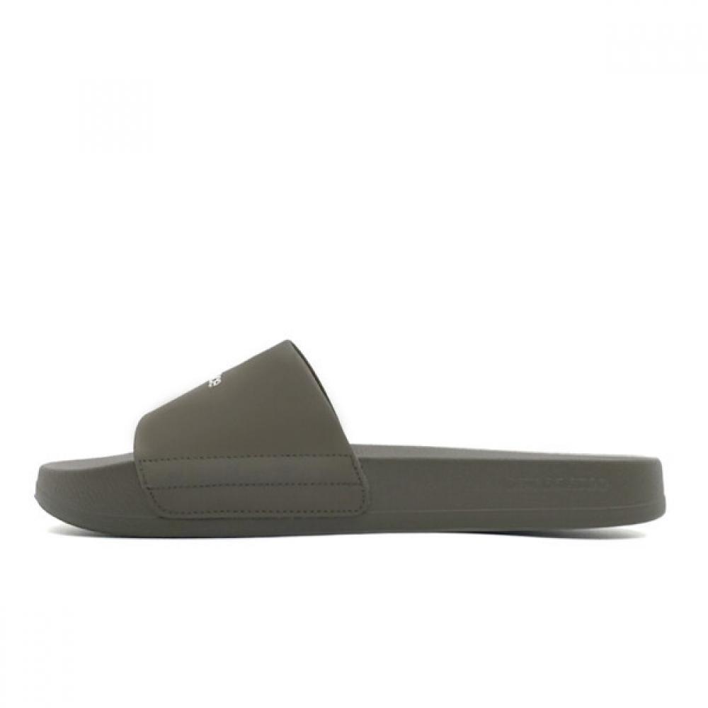 

New Balance Sd1101ibr2 Slippers 230/NBRJEB103R85