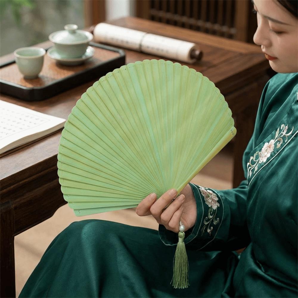 Retro Bamboo Folding Fan Solid Color with Tassels Folding Hand Fan Decorative Fan Portable Mini Shell Fan Cheongsam Accessory