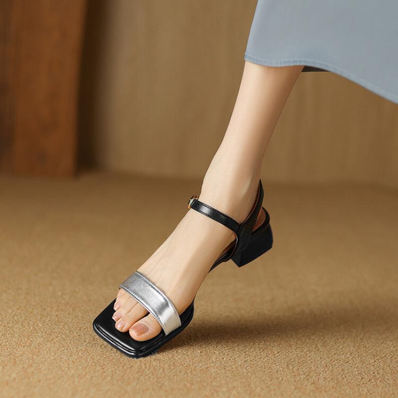 

Летние женские повседневные сандалии удобная резиновая мягкая подошва новые размеры сандалии квадратный каблук средний каблук квадратный носок сандалии женские 39 серебряный