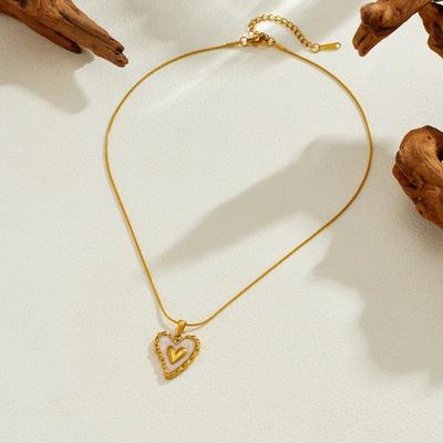 Vergoldete Schlangenkette mit doppellagigem Herzanhänger Modeschmuck für Damen