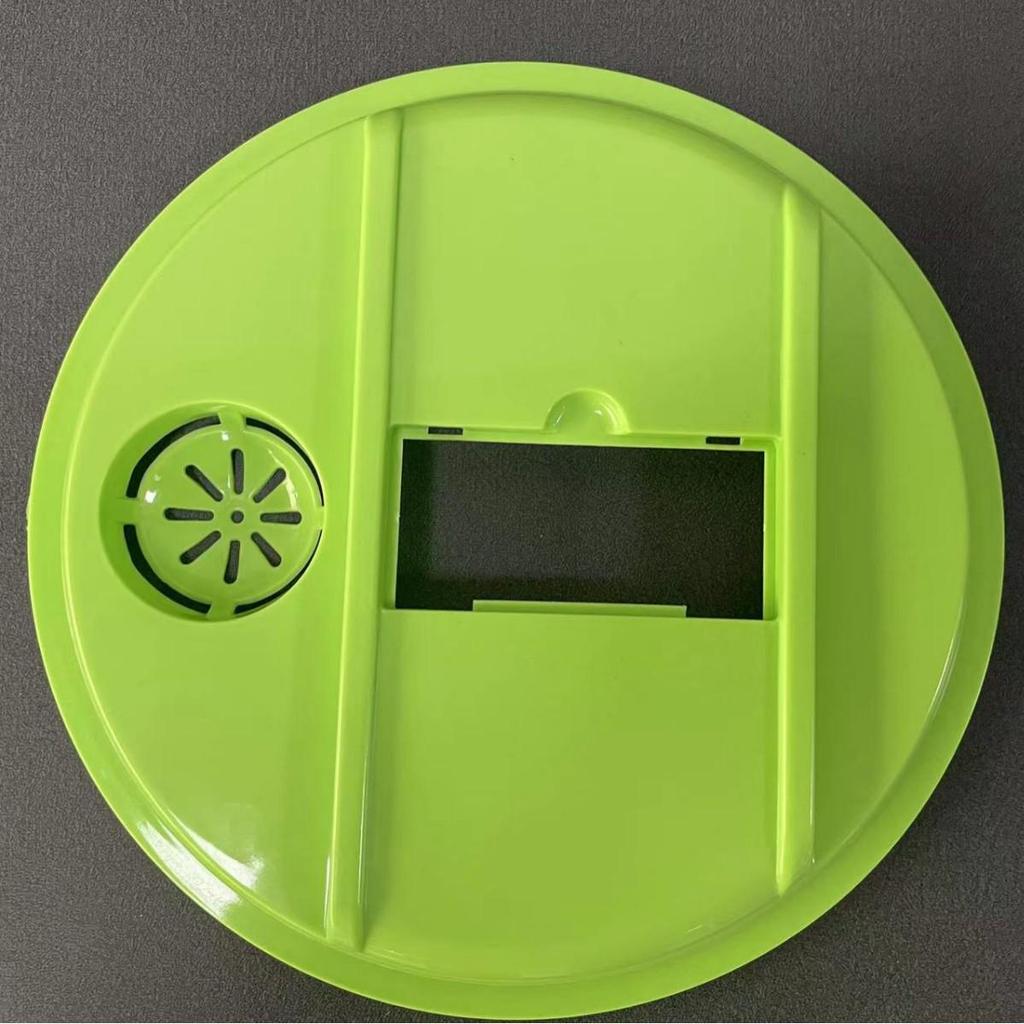Hand-Crank Salad Spinner and Vegetable Dehydrator
