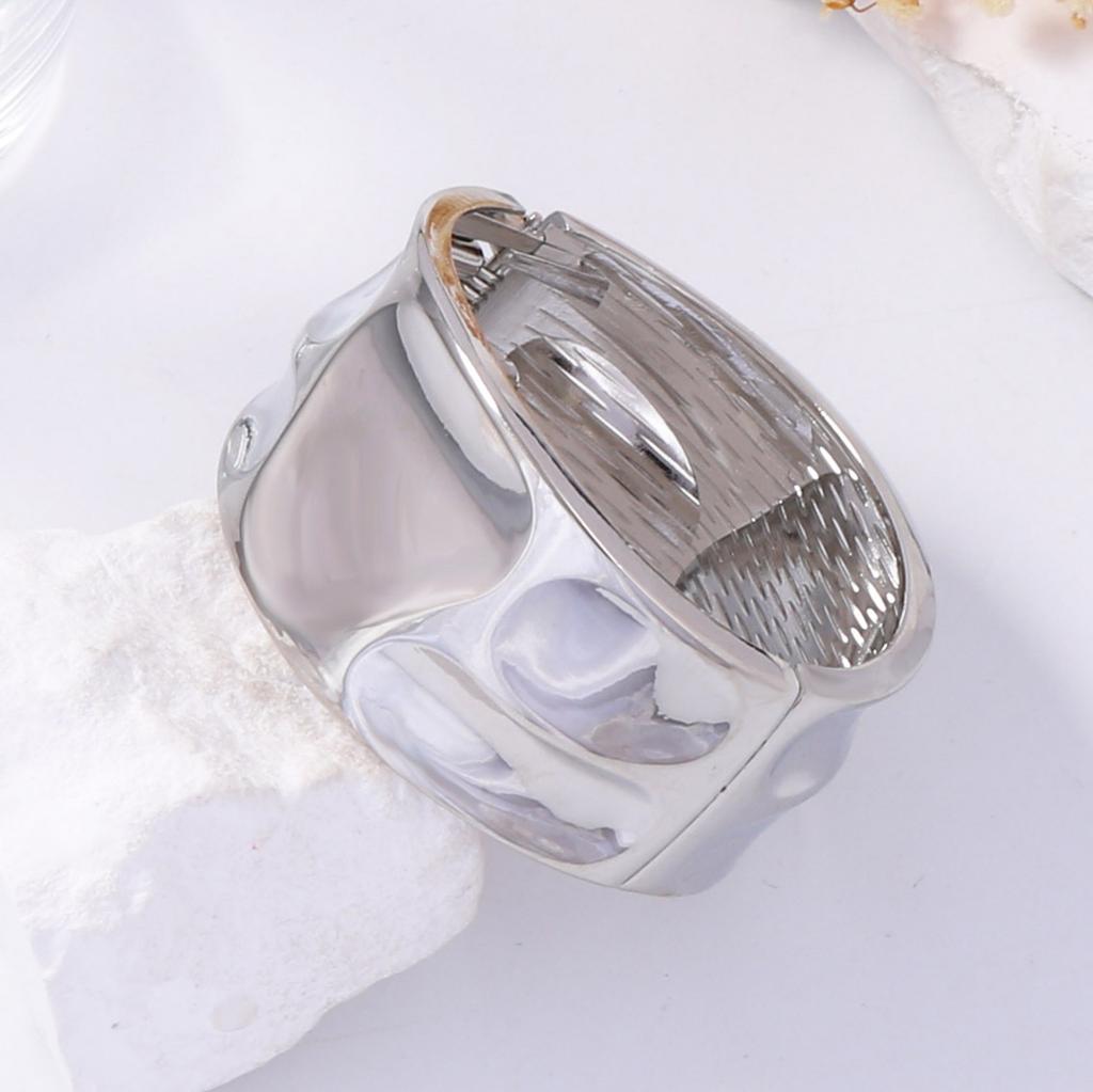 European and American Simple Fashion Smooth Surface Irregular Alloy Wide Surface Open Spring Women's Bracelet Casual Versatile Accessories