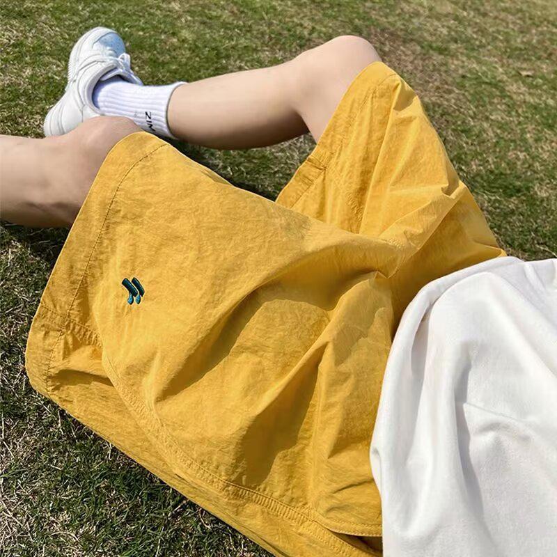 

Мужские летние шорты 2025 Dopamine быстросохнущие - ледяной шелк, повседневный свободный крой, стиль 5 карманов 3XL жёлтый