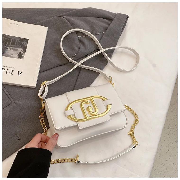 Women's Designer Bags Leather Metal Buckle Fin Wing Plaza Shoulder Bags Fashion Ladies Casual Messenger Bags