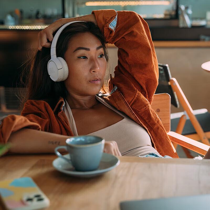 JBL TUNE520BT Wireless On-Ear Headphones