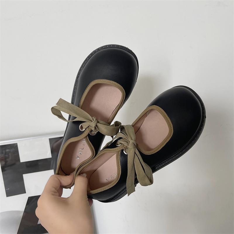 One foot soft sole women's spring and autumn new retro light mouth low heel flat sole single shoes cute
