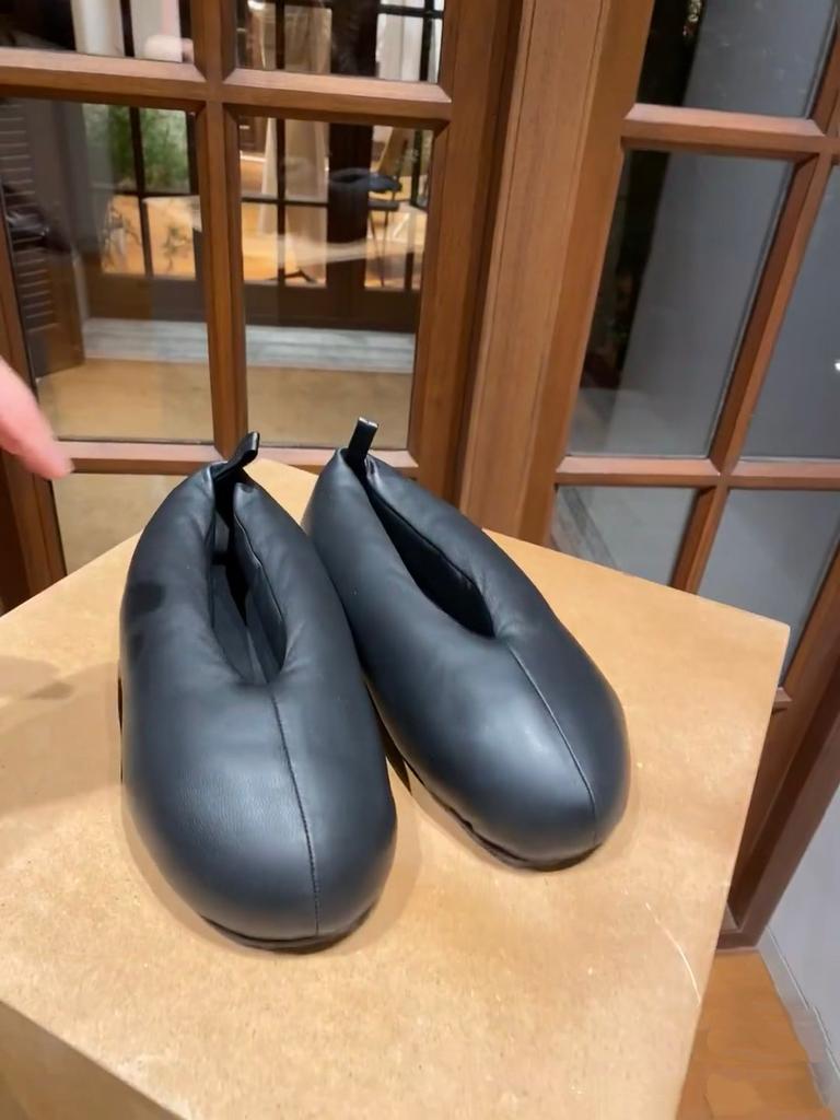 Leather Korean Lazy Style Bread Shoes Round Head Single Shoes Women's 2025 New Spring Fashion Ballet Flats