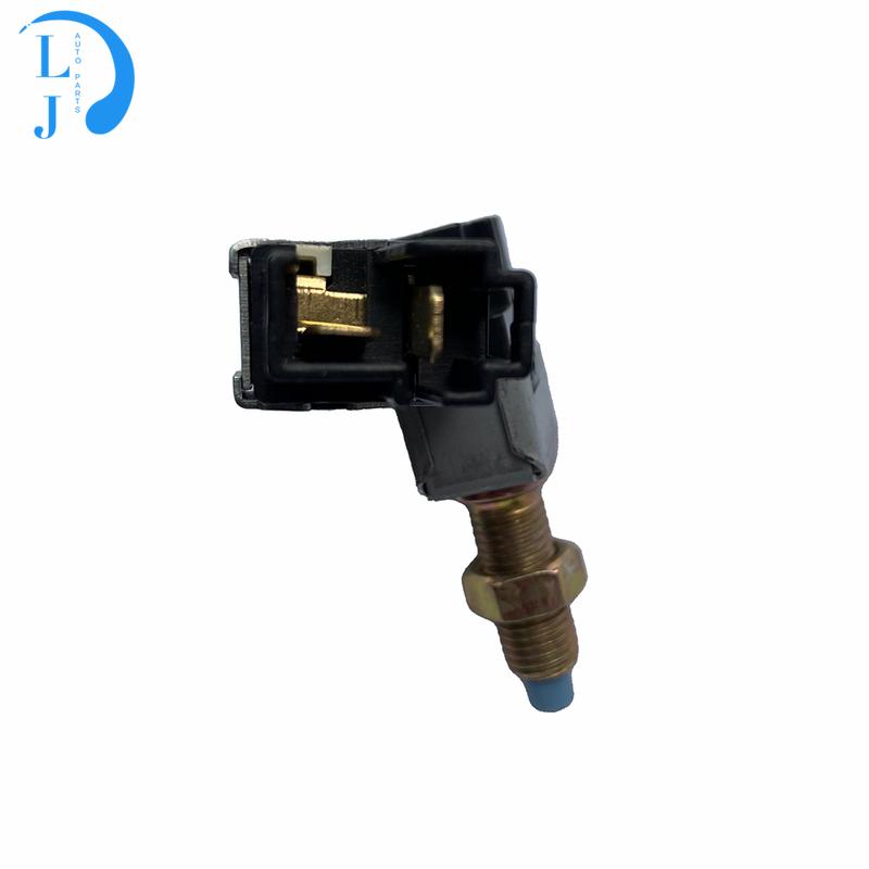 UH7166490  Brake Light Switch Fit for Mazda Bt50 Brake Pedal Switch UH71-66-490  2pins