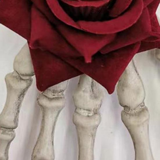 Skeleton Hand Hair Clip Gothic Barrette with Faux Roses Punk Style Hair Accessories for Halloween Themed Party Dress-up