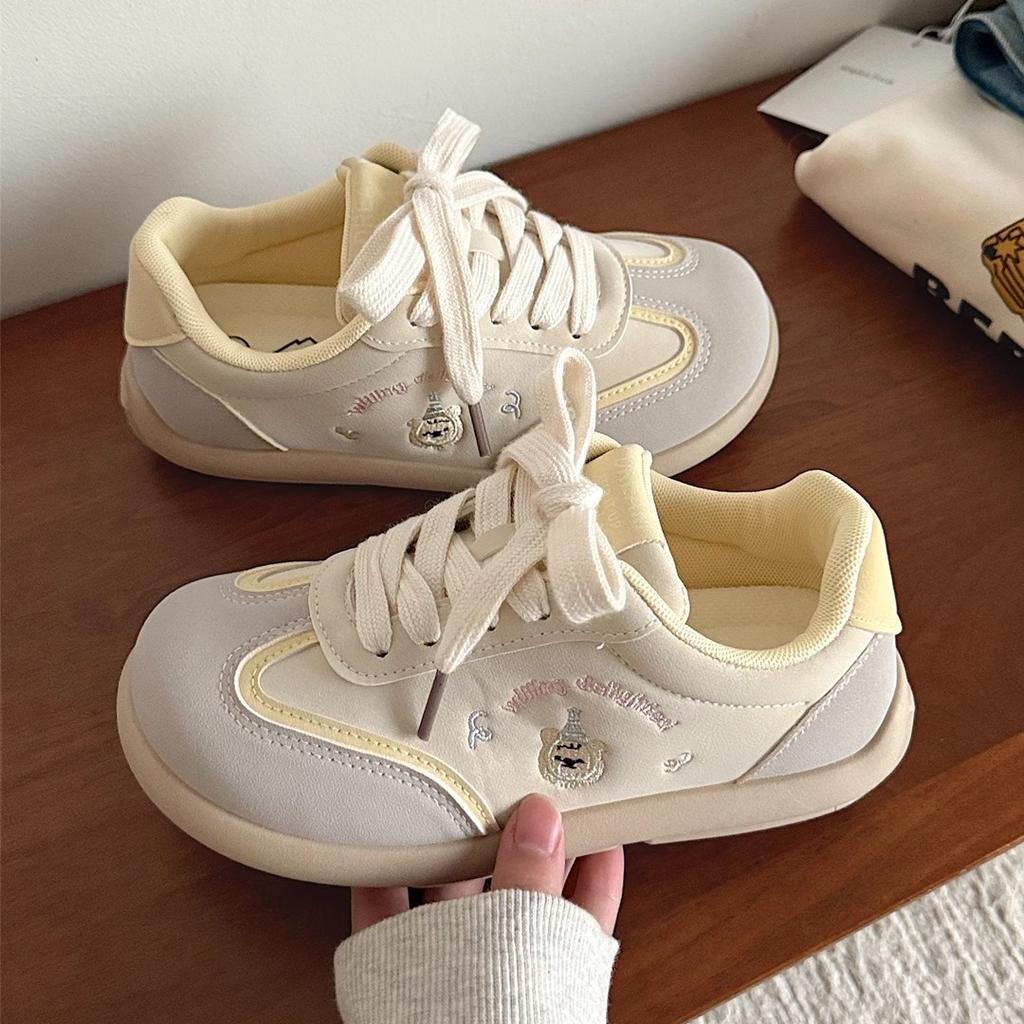 2025 Spring and Autumn New Fashionable High-value Retro Versatile Casual Board Shoes Female Campus Student Sports White Shoes