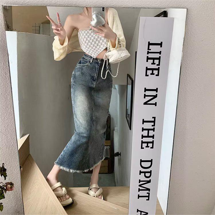 2023 Summer Women's Retro High-Waist Denim A-Line Skirt with Mid-Length Slim Fit and Stylish Split