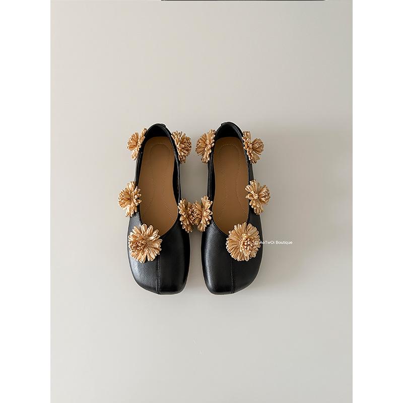 Sheepskin Version~ 2025 New Square Head Raffia Flower Niche Design Shallow Leather Classic Versatile Single Shoes