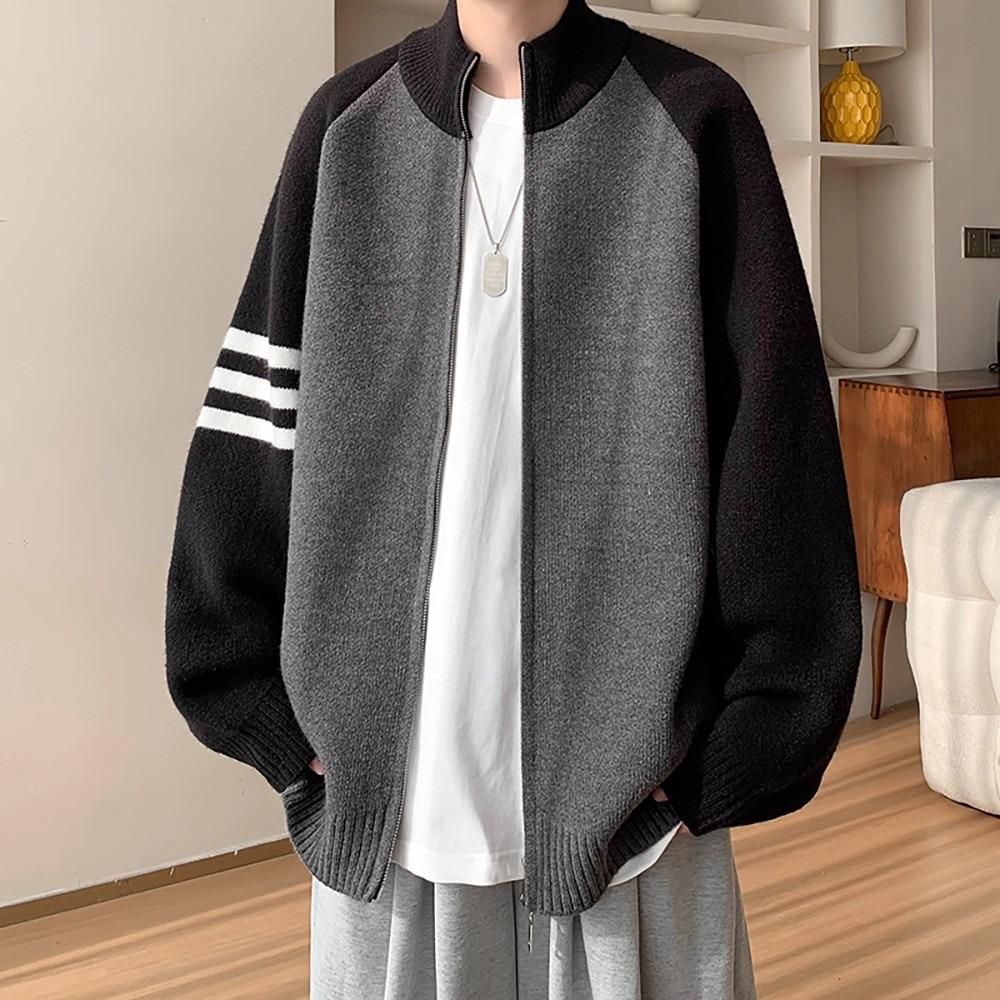 

Men s Retro Relaxed-Fit Sweatshirt: Stand-Up Collar, Color-Block Raglan Sleeves, Perfect for Spring and Autumn. 2XL темно-сірий колір