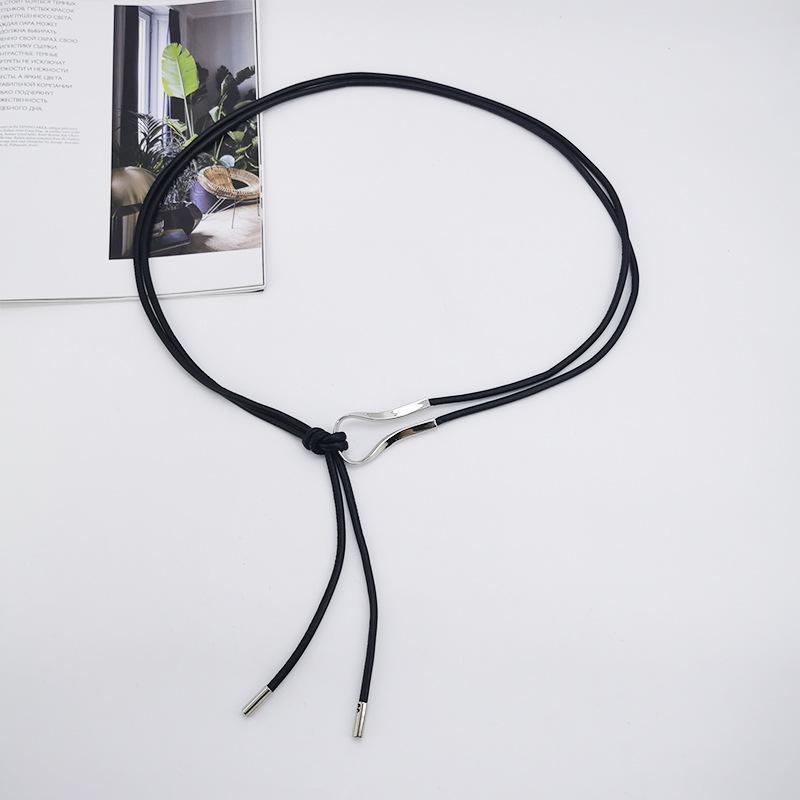 Elegant Women's Leather Knot Belt - Chic, Holeless Waist Cincher for Dresses